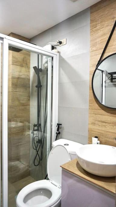 The Fika Room Near Mnl Airport - Scandi Studio Unit With Fast Wi-Fi & Netflix - Read Full Property Desc Before Booking Manila Zewnętrze zdjęcie