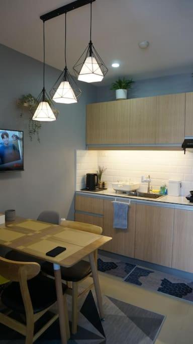 The Fika Room Near Mnl Airport - Scandi Studio Unit With Fast Wi-Fi & Netflix - Read Full Property Desc Before Booking Manila Zewnętrze zdjęcie
