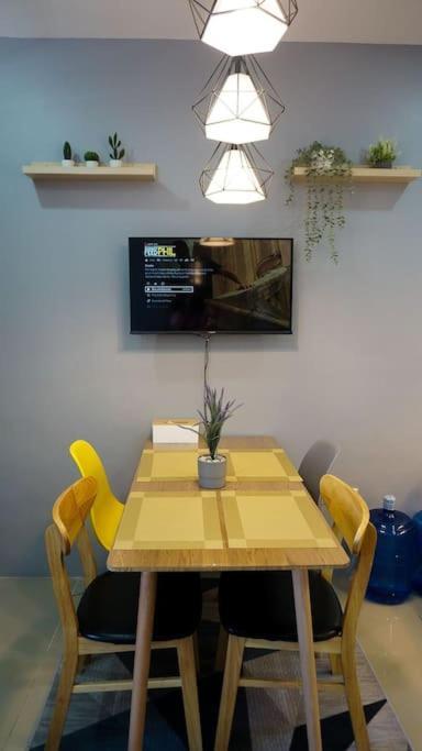 The Fika Room Near Mnl Airport - Scandi Studio Unit With Fast Wi-Fi & Netflix - Read Full Property Desc Before Booking Manila Zewnętrze zdjęcie